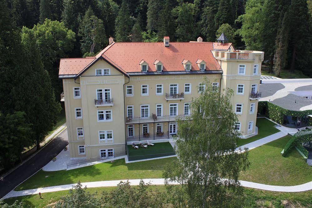 Hotel Rimski Dvor - Rimske Terme リムスケ・トプリツェ エクステリア 写真