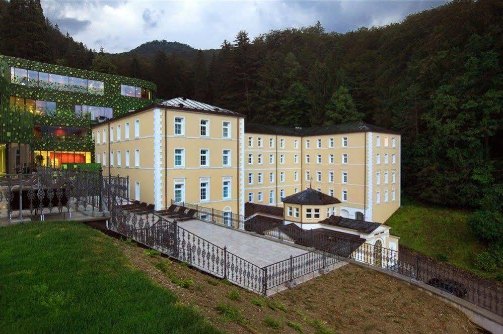 Hotel Rimski Dvor - Rimske Terme リムスケ・トプリツェ エクステリア 写真