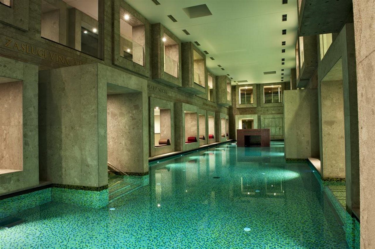 Hotel Rimski Dvor - Rimske Terme リムスケ・トプリツェ エクステリア 写真