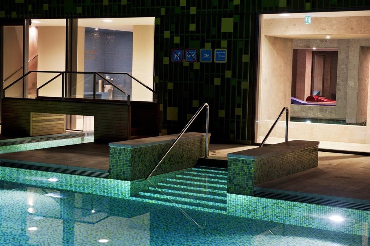 Hotel Rimski Dvor - Rimske Terme リムスケ・トプリツェ エクステリア 写真