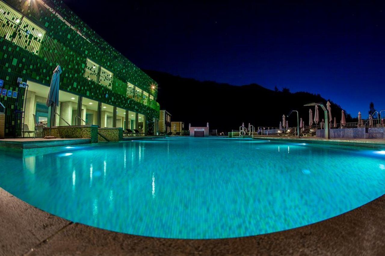 Hotel Rimski Dvor - Rimske Terme リムスケ・トプリツェ エクステリア 写真